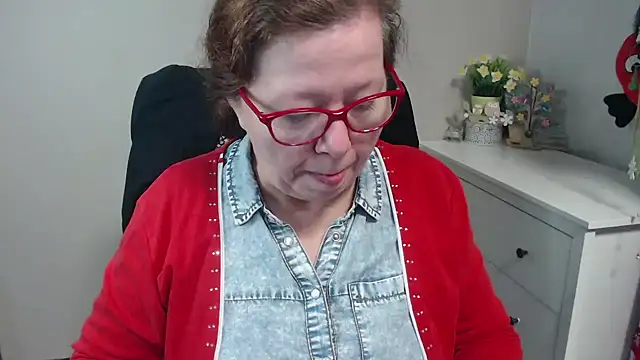 Snapshot of Adelewildx chatting on February 2025 04:37:01 AM Adelewildx online show from February 2025 04:37:01 AM