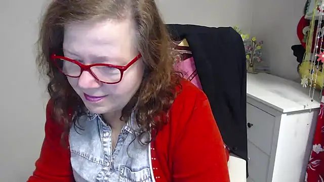 Snapshot of Adelewildx chatting on February 2025 04:23:01 AM Adelewildx online show from February 2025 04:23:01 AM