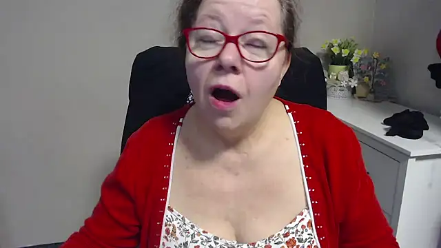 Snapshot of Adelewildx chatting on February 2025 04:16:02 AM Adelewildx online show from February 2025 04:16:02 AM