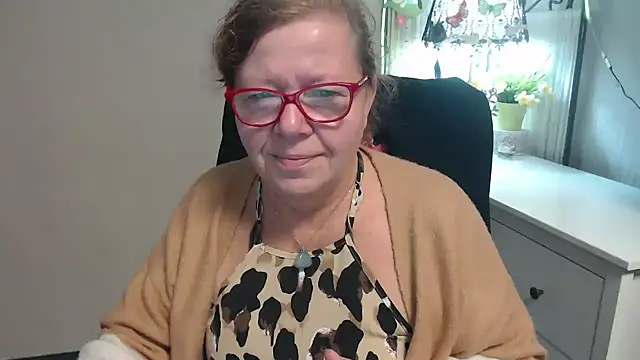 Snapshot of Adelewildx chatting on September 2025 03:19:02 AM Adelewildx online show from September 2025 03:19:02 AM