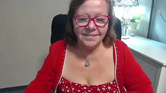 Snapshot of Adelewildx chatting on September 2025 03:41:02 AM Adelewildx online show from September 2025 03:41:02 AM