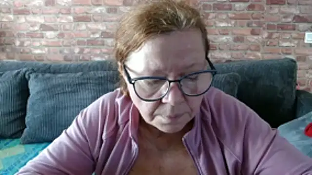 Snapshot of Adelewildx chatting on November 2025 11:21:01 AM Adelewildx online show from November 2025 11:21:01 AM