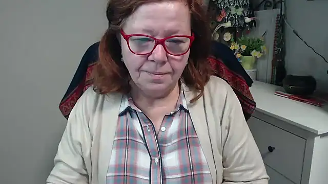 Snapshot of Adelewildx chatting on November 2025 03:17:02 AM Adelewildx online show from November 2025 03:17:02 AM