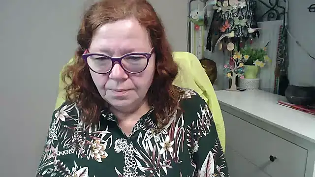 Snapshot of Adelewildx chatting on December 2025 03:58:02 AM Adelewildx online show from December 2025 03:58:02 AM