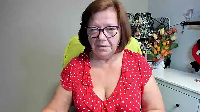 Snapshot of Adelewildx chatting on June 2026 02:45:02 AM Adelewildx online show from June 2026 02:45:02 AM