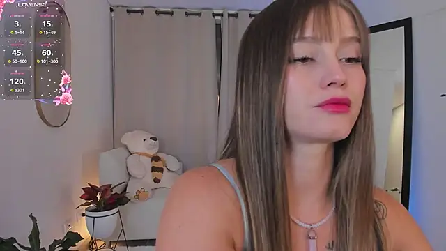 roxie gates  online show from November 2025 12:54:02 AM