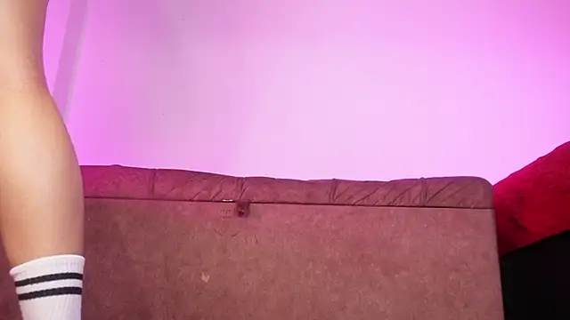 emyli sw  online show from September 2025 03:08:02 AM