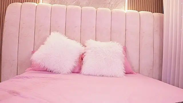 emyli sw  online show from February 2026 03:10:01 AM