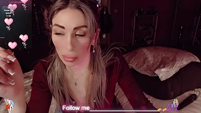 AnnieGOld  online show from February 2026 08:02:02 AM