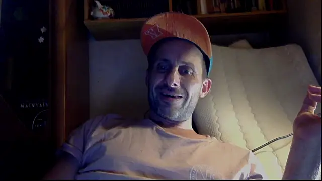 Snapshot of FireFox_Feel chatting on December 2024 11:18:02 PM FireFox Feel online show from December 2024 11:18:02 PM