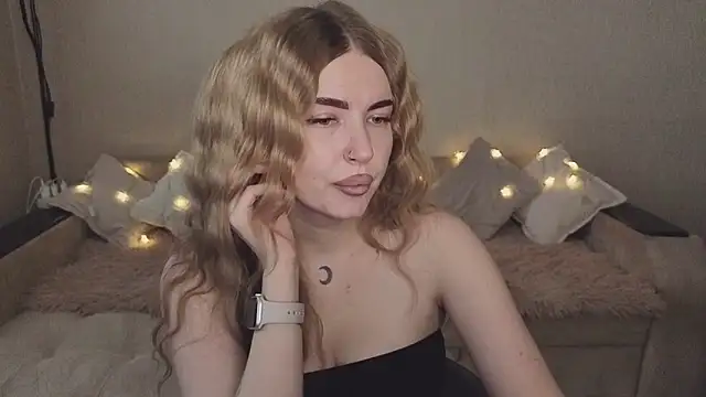 ViolettaLopez online show from September 2025 01:27:01 PM