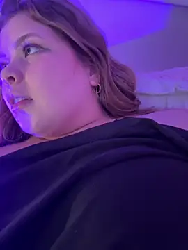 Snapshot of AshlyRouse chatting on December 2024 07:54:01 PM AshlyRouse online show from December 2024 07:54:01 PM