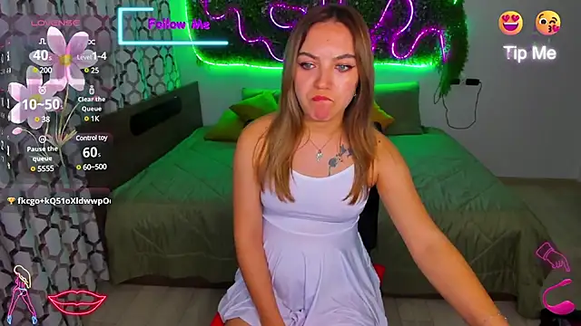 Snapshot of LucyJackson chatting on March 2025 01:36:01 PM LucyJackson online show from March 2025 01:36:01 PM