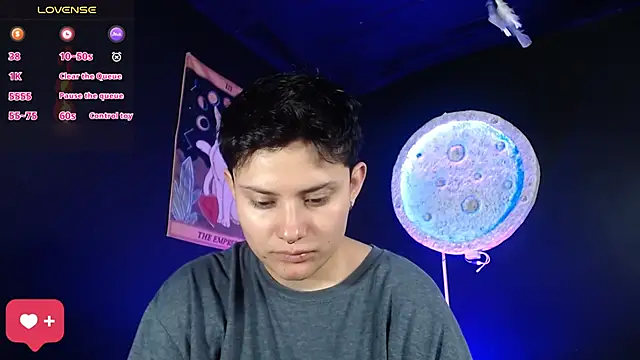 girl intense444 online show from December 2025 07:19:02 PM