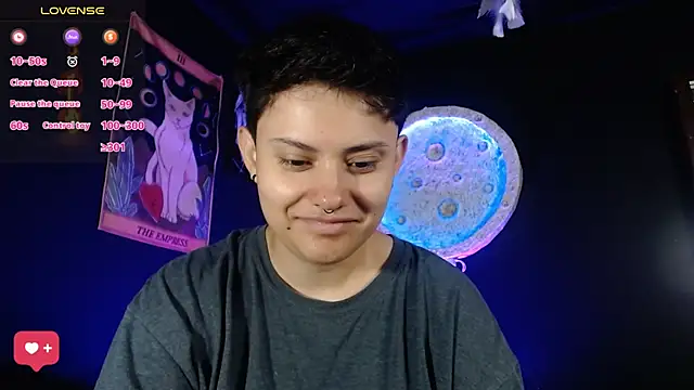 girl intense444 online show from January 2026 12:40:01 PM