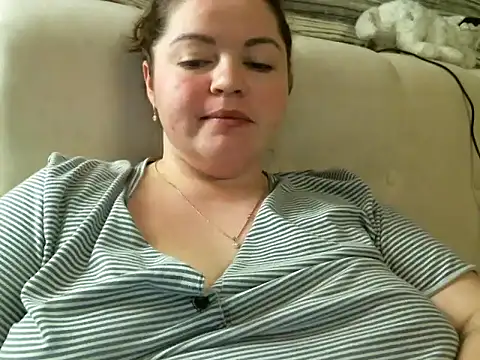 Snapshot of cute__cherry chatting on February 2025 11:41:01 PM cute  cherry online show from February 2025 11:41:01 PM