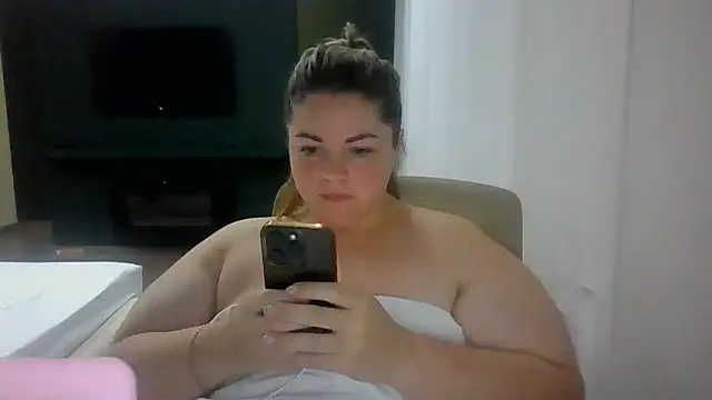 Snapshot of cute__cherry chatting on July 2026 10:23:01 PM cute cherry online show from July 2026 10:23:01 PM