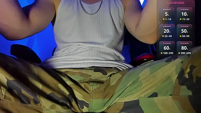 Snapshot of Alex_smith00 chatting on December 2024 12:40:02 AM Alex smith00 online show from December 2024 12:40:02 AM