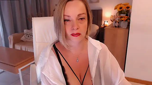 Tilly Eliot online show from February 2026 08:57:02 PM