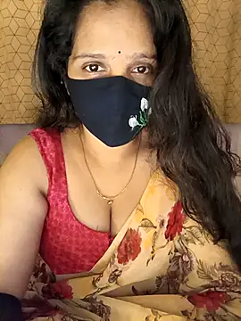 Rising Smiler online show from December 2025 06:25:02 PM