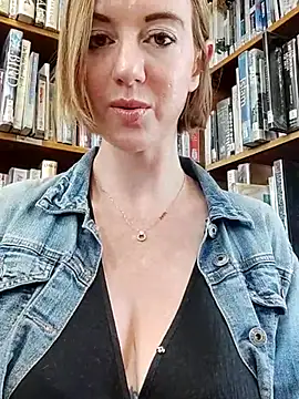 TopsyWilde online show from February 2025 08:48:02 AM