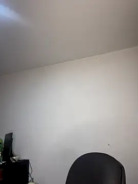 Snapshot of RsellAmb chatting on December 2025 12:28:02 AM RsellAmb online show from December 2025 12:28:02 AM