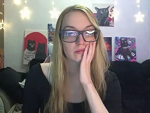 SecretSophia online show from December 2025 01:53:01 PM