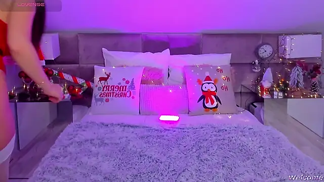 MiaMuse online show from December 2025 07:40:02 PM