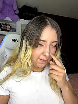 NibiruNairobi69 online show from October 2025 11:05:02 PM