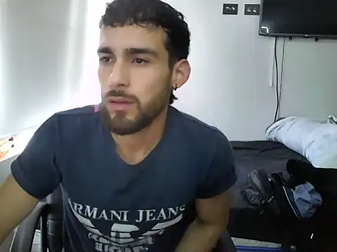 Snapshot of Emanuell__ chatting on November 2025 06:42:02 PM Emanuell   online show from November 2025 06:42:02 PM