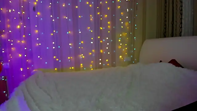 Danielle Thomas online show from March 2025 02:55:01 PM