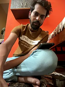 arhan3043 online show from December 2025 09:11:02 PM