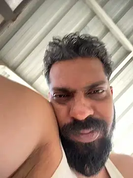 arhan3043 online show from January 2026 06:28:02 AM