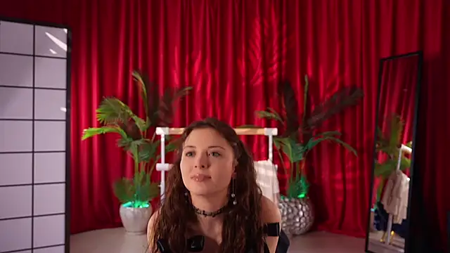 KittyCaitlin online show from September 2025 12:10:02 AM