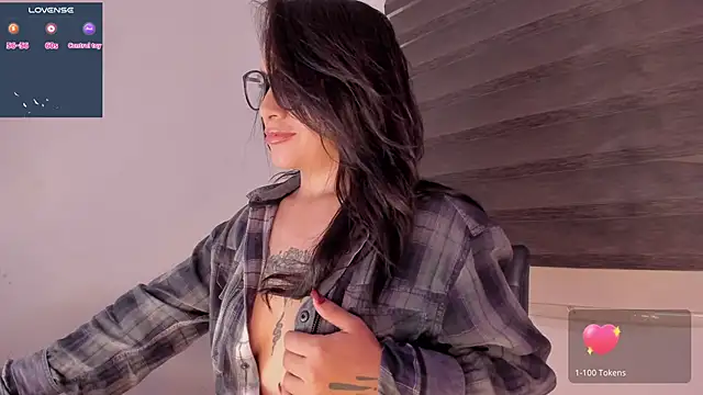 Snapshot of kathypink_ chatting on February 2025 08:57:02 AM kathypink  online show from February 2025 08:57:02 AM