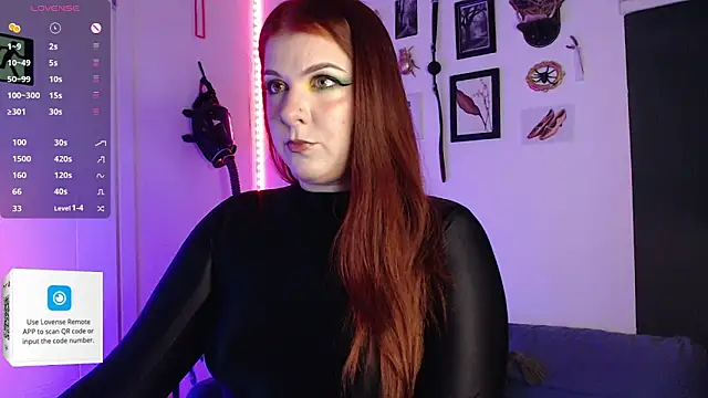Snapshot of auroralatexprincess chatting on October 2025 06:42:02 PM auroralatexprincess online show from October 2025 06:42:02 PM