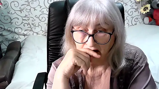 Snapshot of LolkaAlyss chatting on February 2025 09:16:02 PM LolkaAlyss online show from February 2025 09:16:02 PM