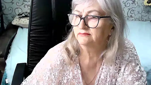 Snapshot of LolkaAlyss chatting on September 2025 07:08:02 AM LolkaAlyss online show from September 2025 07:08:02 AM