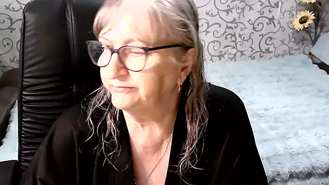 Snapshot of LolkaAlyss chatting on September 2025 03:52:01 AM LolkaAlyss online show from September 2025 03:52:01 AM