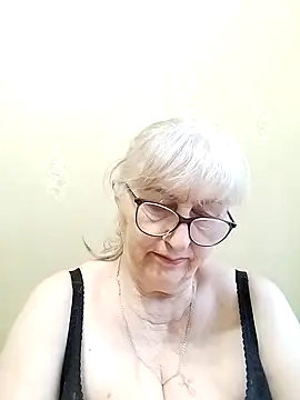 Snapshot of LolkaAlyss chatting on September 2025 08:08:01 AM LolkaAlyss online show from September 2025 08:08:01 AM