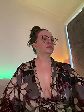 FemDom RubyKnightXXO online show from July 2026 06:40:02 PM