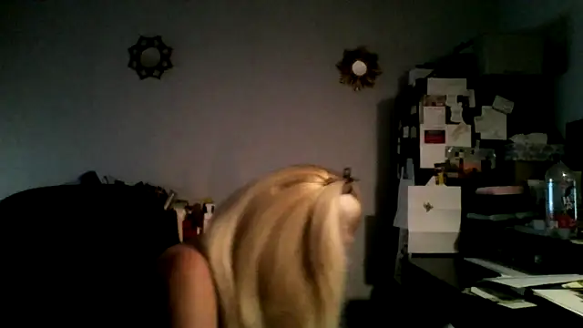 Snapshot of XTRAHORNYONE chatting on October 2025 01:12:02 AM XTRAHORNYONE online show from October 2025 01:12:02 AM