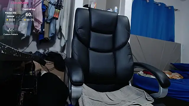 lewislamxxx hot online show from September 2025 09:15:01 PM