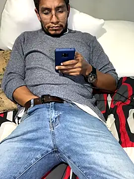 Darkdickhard online show from November 2025 03:50:01 AM