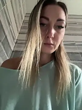Snapshot of StarryHanna chatting on March 2025 10:13:02 AM StarryHanna online show from March 2025 10:13:02 AM