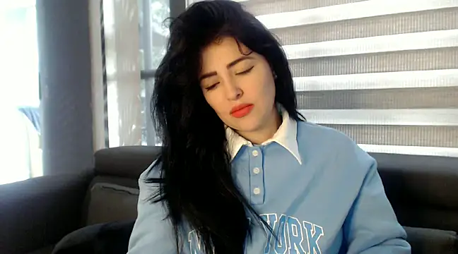 Aleska  Bell online show from February 2025 01:27:02 PM