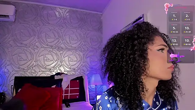 vennus1  online show from December 2025 11:24:01 PM