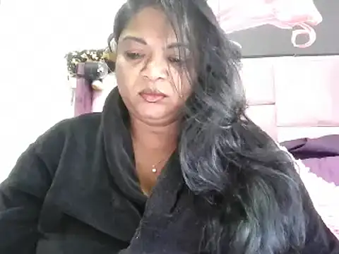 Snapshot of IndianDelia chatting on May 2026 05:02:02 AM IndianDelia online show from May 2026 05:02:02 AM
