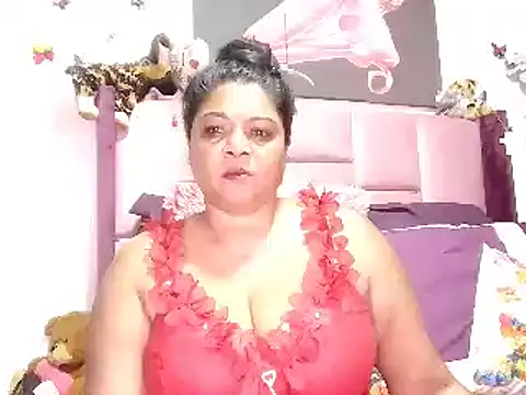 Snapshot of IndianDelia chatting on June 2026 05:26:01 PM IndianDelia online show from June 2026 05:26:01 PM