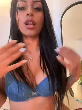 Snapshot of sweetAli_ chatting on February 2025 04:00:02 PM sweetAli online show from February 2025 04:00:02 PM